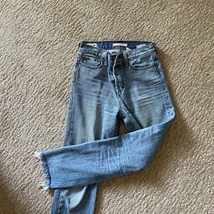 LEVIS PREMIUM WEDGIE STRAIGHT JEANS